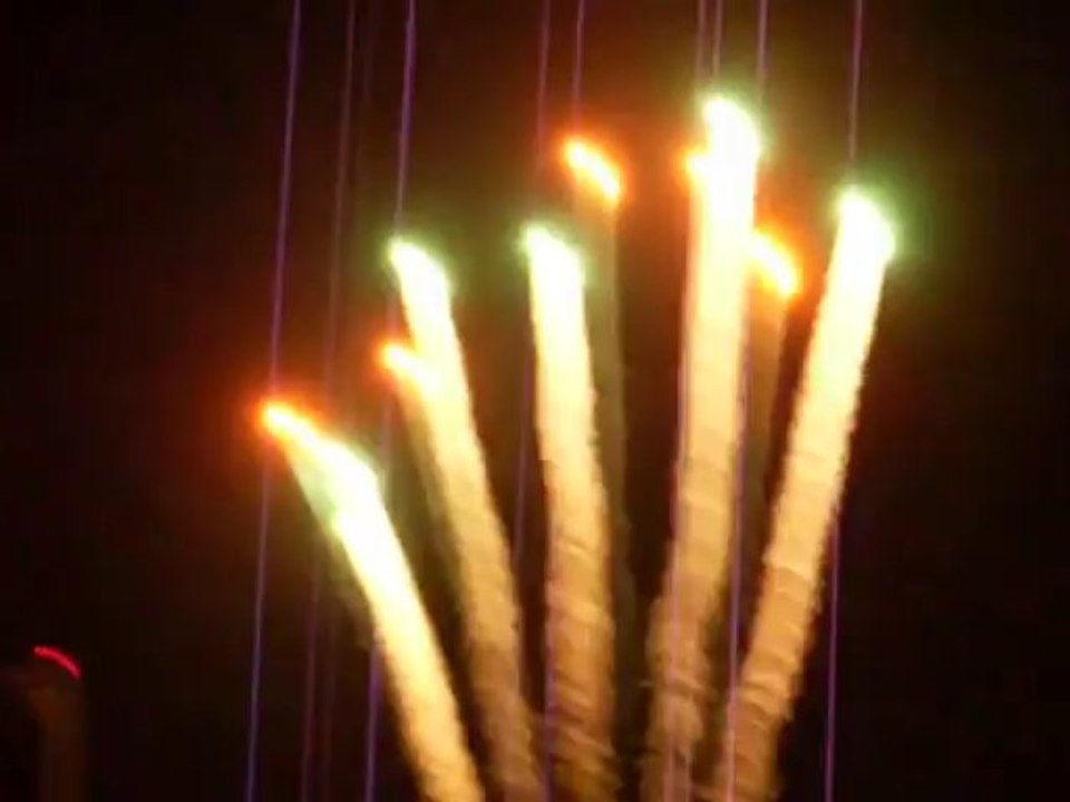 NDP Preview 2008_ Mini fireworks 2 - Copy (3)