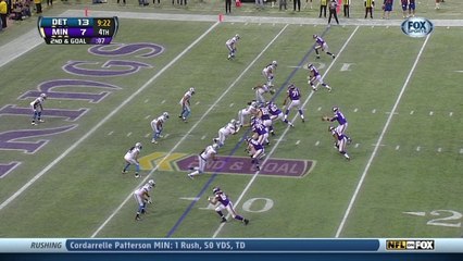 QB Cassel to WR Patterson, 8-yd, pass, TD