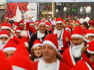 Санты пробежались по Белграду ради больных детей