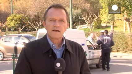 Atina'da Alman Büyükelçilik rezidansı önünde silah sesleri