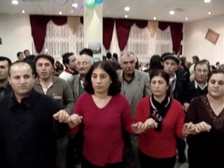 GRUP CANDOSTLAR - Marikon Paris Hatirasi.wmv