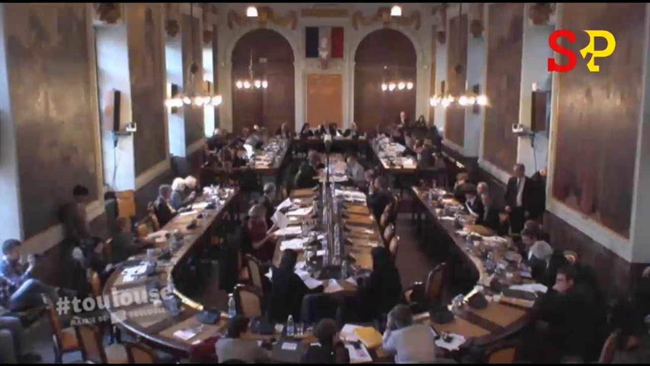 Toulouse : Le Conseil municipal refuse de couper les banques en deux