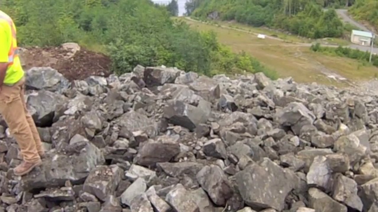 Explosion de roche en slow motion