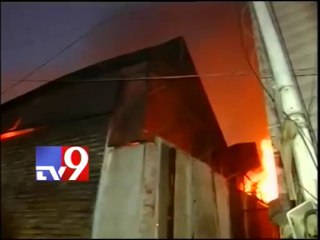 Huge fire accident in Musheerabad - Part 1