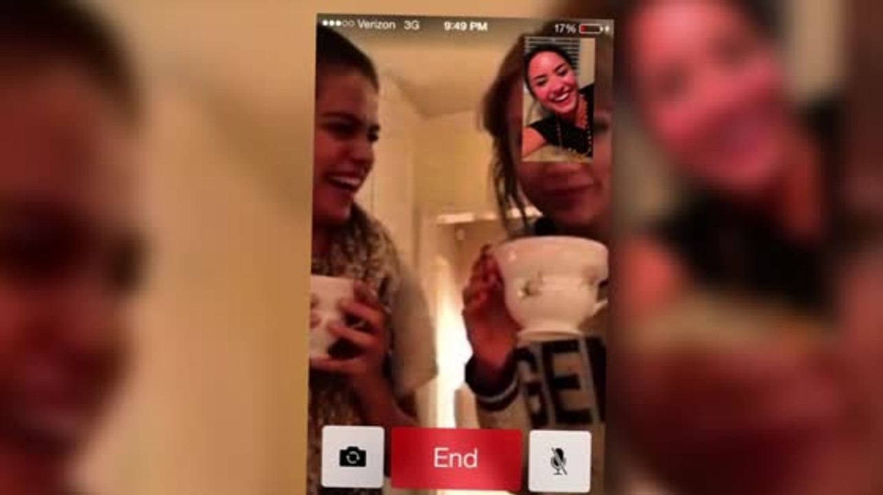 Selena Gomez a Taylor Swift FaceTime With Demi Lovato