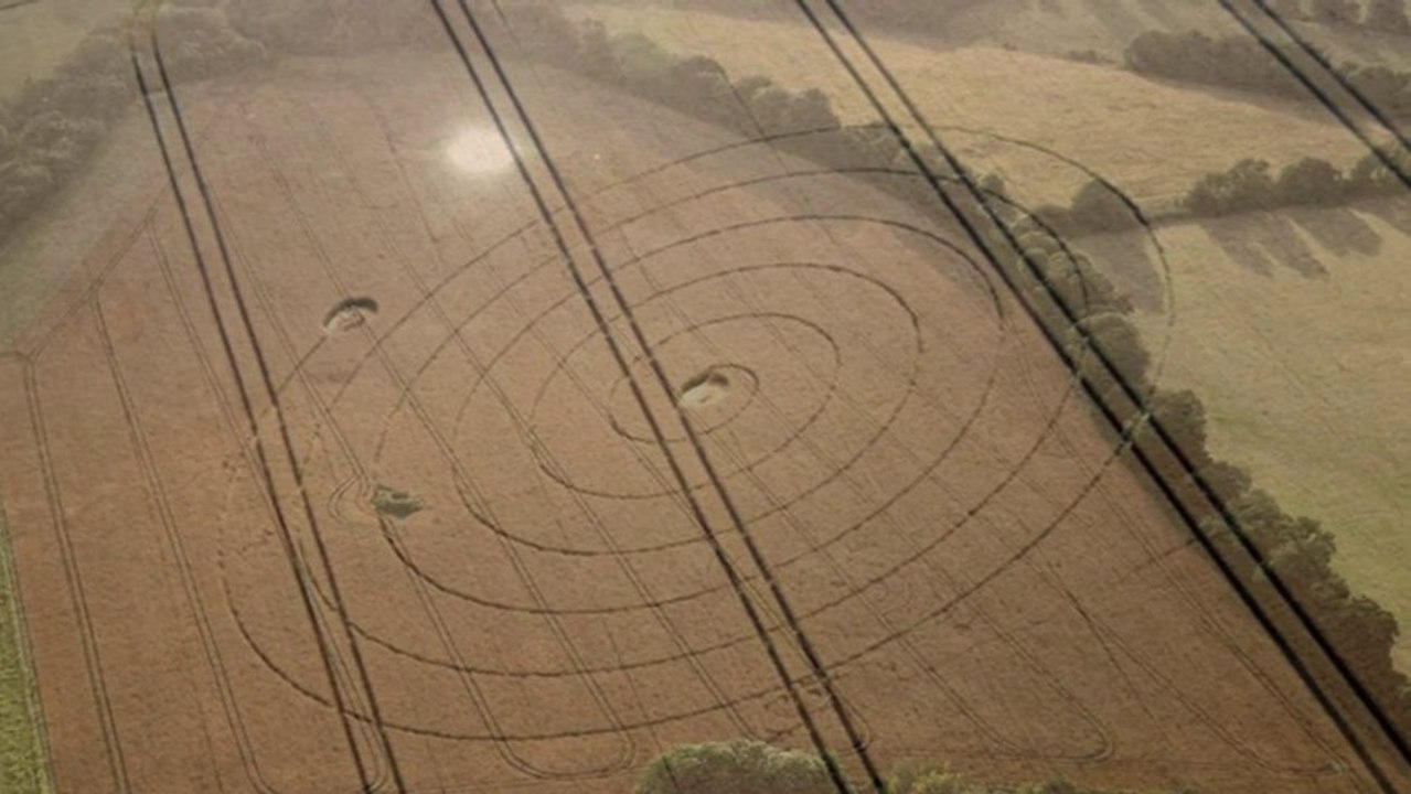 Crop Circle Spiral at Wootton Rivers, Wiltshire 2nd August 2012 HD