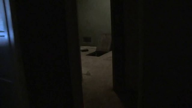 Paranormal Activity The Marked Ones - Going down to the basement
