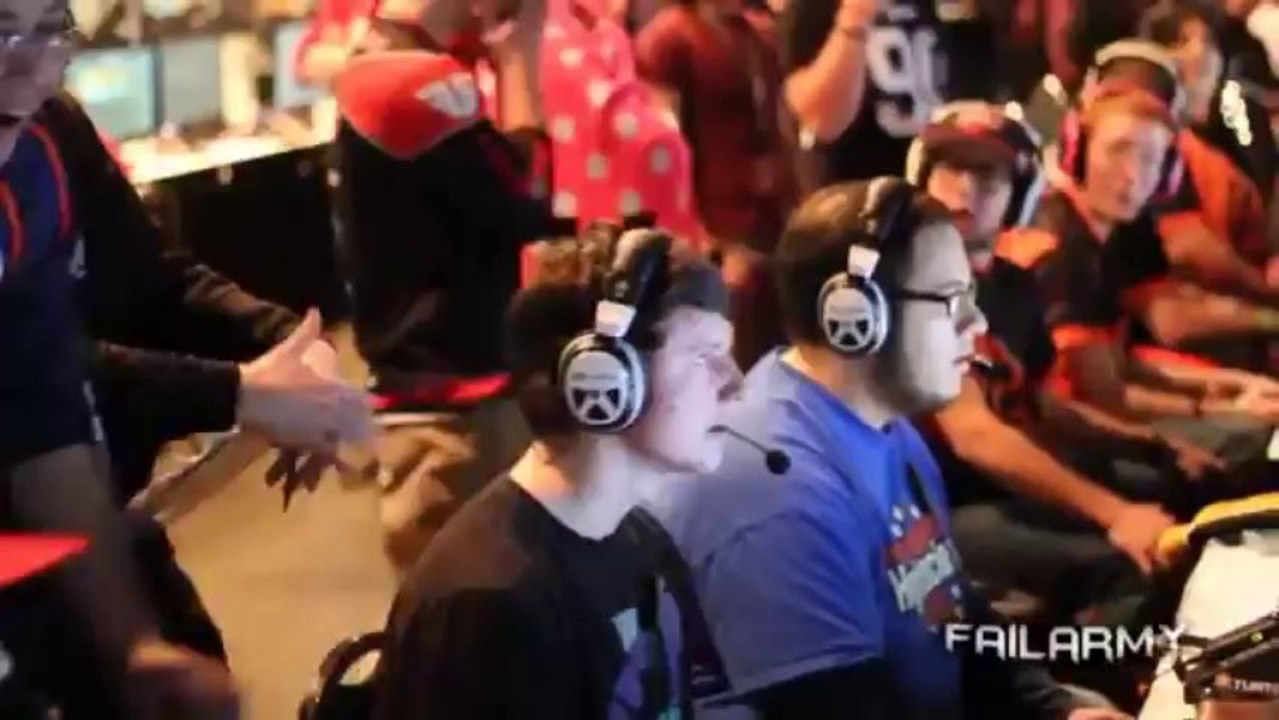 Best Fails of the Week 2 December 2013    FailArmy