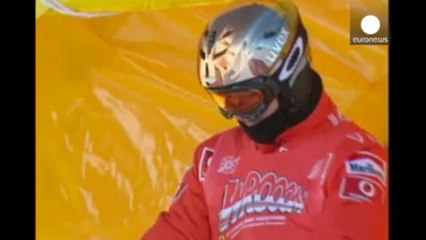 Michael Schumacher experimenta una ligera mejoría