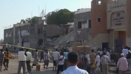 Armed men attack Yemen police headquarters, wounding seven