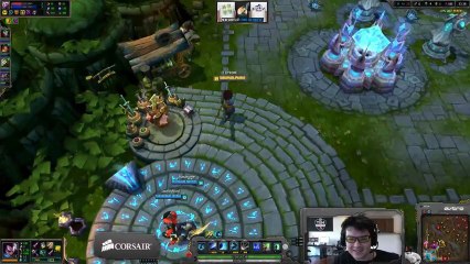 Video herunterladen: Dyrus fait un tour au Brésil - League of legends - team-aaa.com