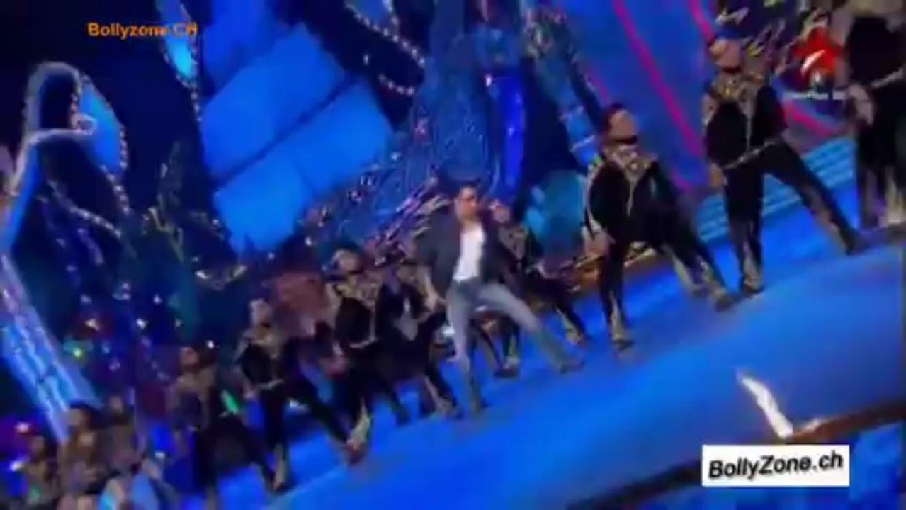 Big Star Entertainment Awards 2013 (Main Event) 1080p 31st December 2013 Video Watch Online HD - Pt12