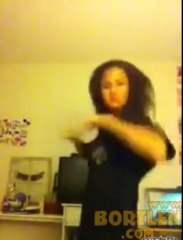 biri bu kıza acil sevgili bulsun !