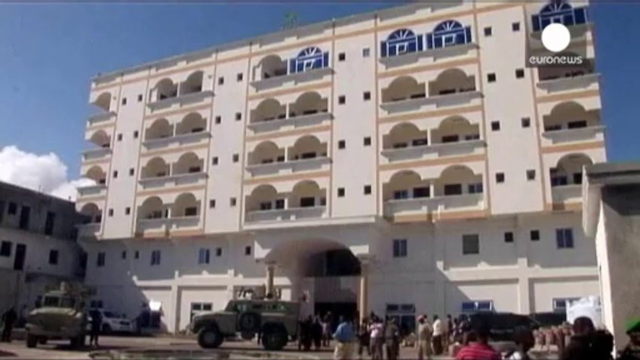 Trois voitures piégées explosent à Mogadiscio