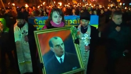 Ukrainians march to celebrate anniversary of nationalist hero's birthday