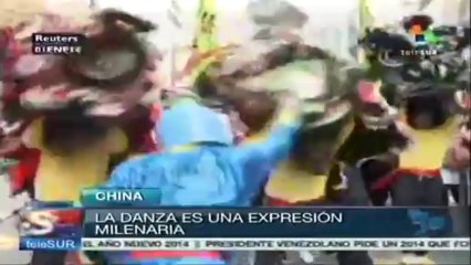 China: celebran en Hong Kong danza milenaria del León y el Dragón