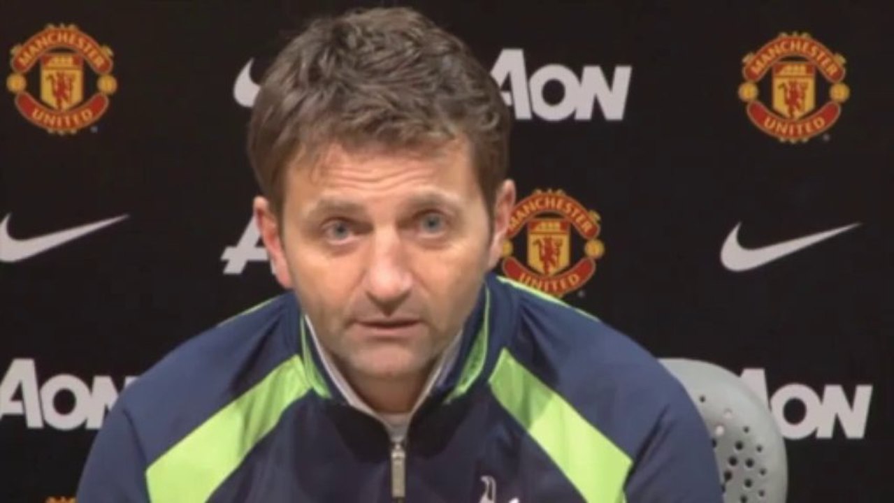 Sherwood: "Adebayor hat am ganzen Körper Eis"