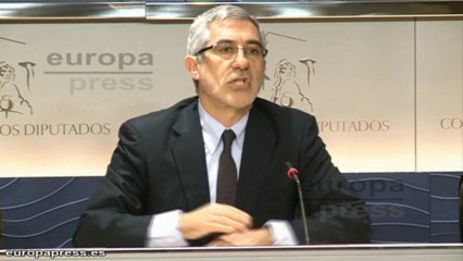 Llamazares tacha de "oscurantista" la ley del aborto
