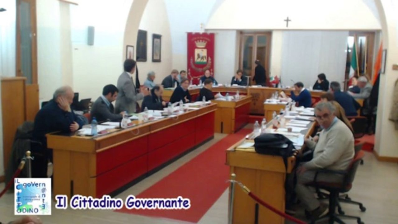 Consiglio 29 novembre 2013_punti 1e2 verifica areee destin. a insediamenti e piano alienazioni replica Antelli