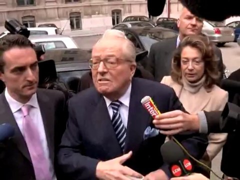 Régionales 2010 : Jean-Marie Le Pen; premier à déposer ses listes