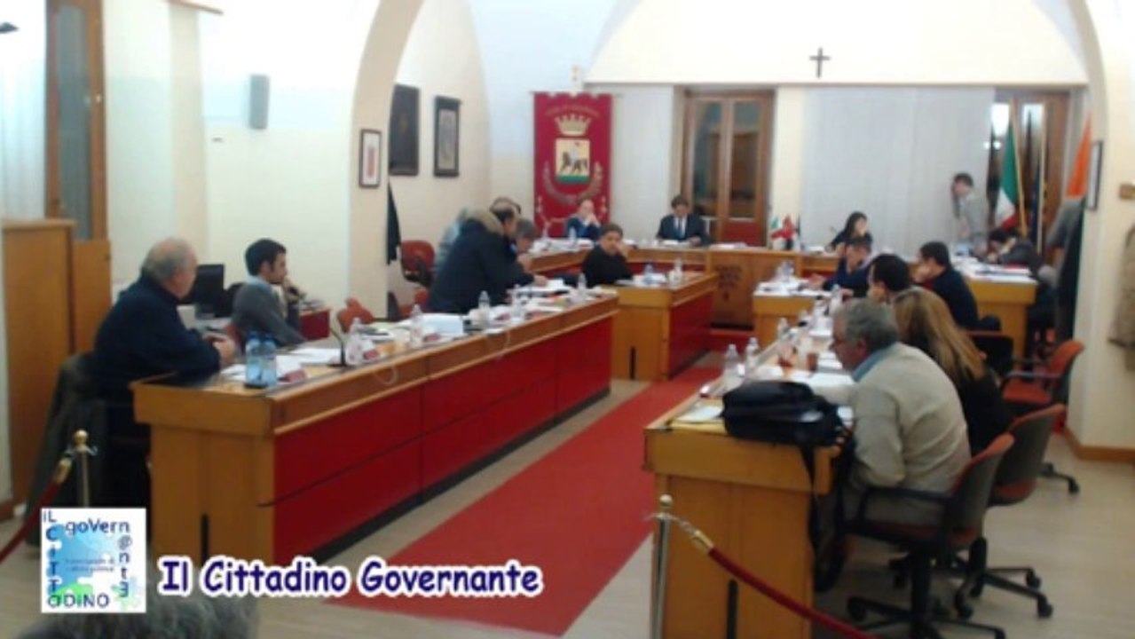 Consiglio 29 novembre 2013_punti 1e2 verifica areee destin. a insediamenti e piano alienazioni intervento Rota