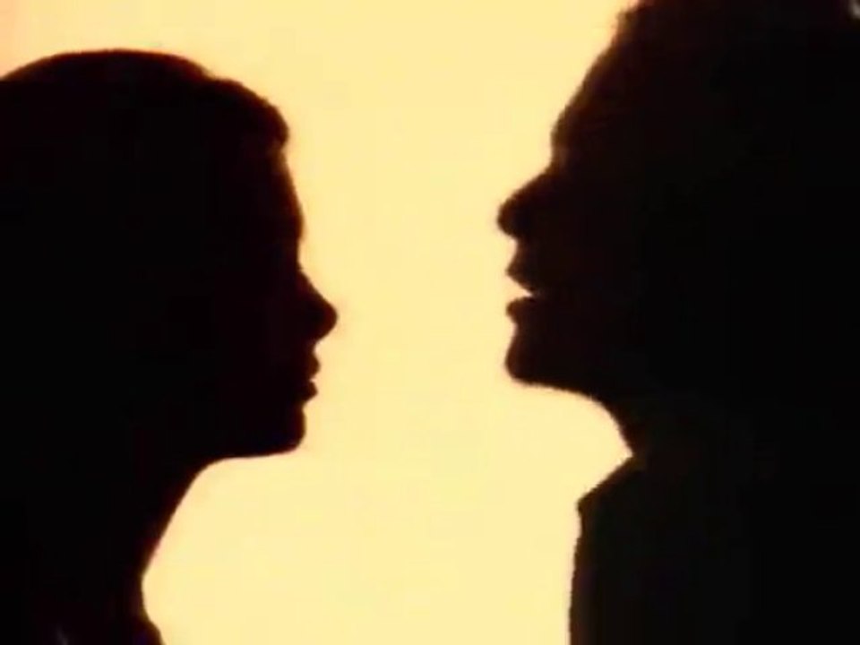 xcxesv_simply-red-something-got-me-started_music