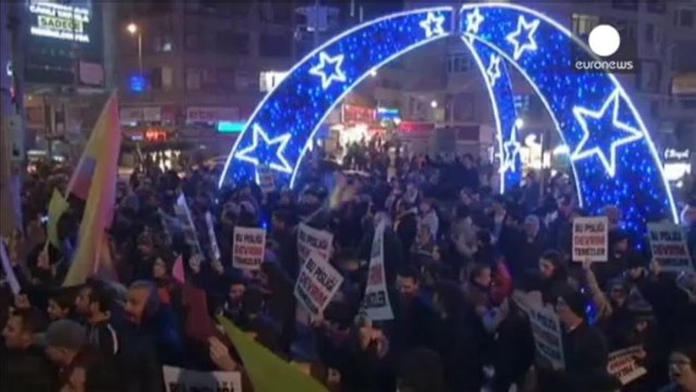 Turquie : devise et marchés plombés par le scandale politico-financier