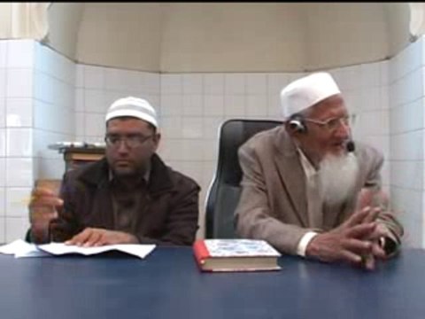 Kya Namaz mein Takhno se Upar Shalwar ya Trousers rakhna Zarori hai - Maulana Ishaq