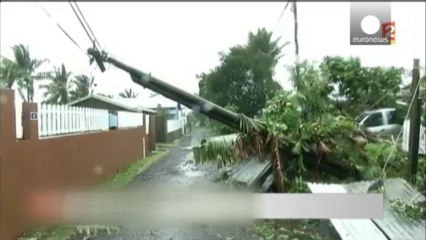 Tropical cyclone Bejisa leaves trail of chaos on Reunion island