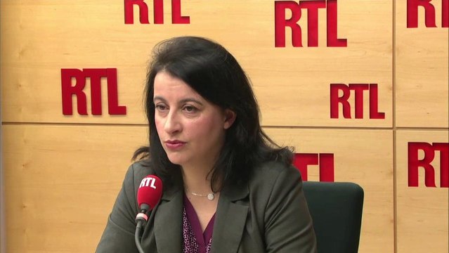 Cécile Duflot : Je souhaite que l'écotaxe soit appliquée en 2014