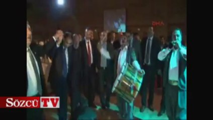 Akpli vekilin oğlunun düğünü böyle olur