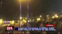 Fiestas de fin de año: utilizan la puerta de la Catedral del Cusco como baño público