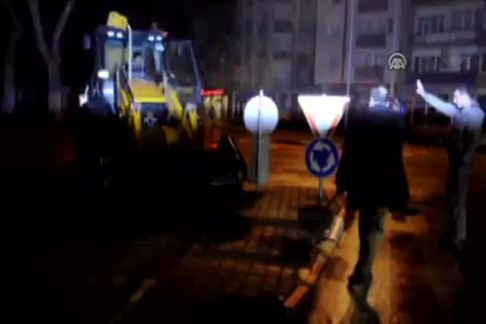 İnegöl ilçe merkezine ayı indi