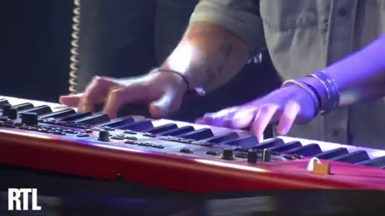 Julien Doré - On attendra l'hiver en live dans le Grand Studio RTL