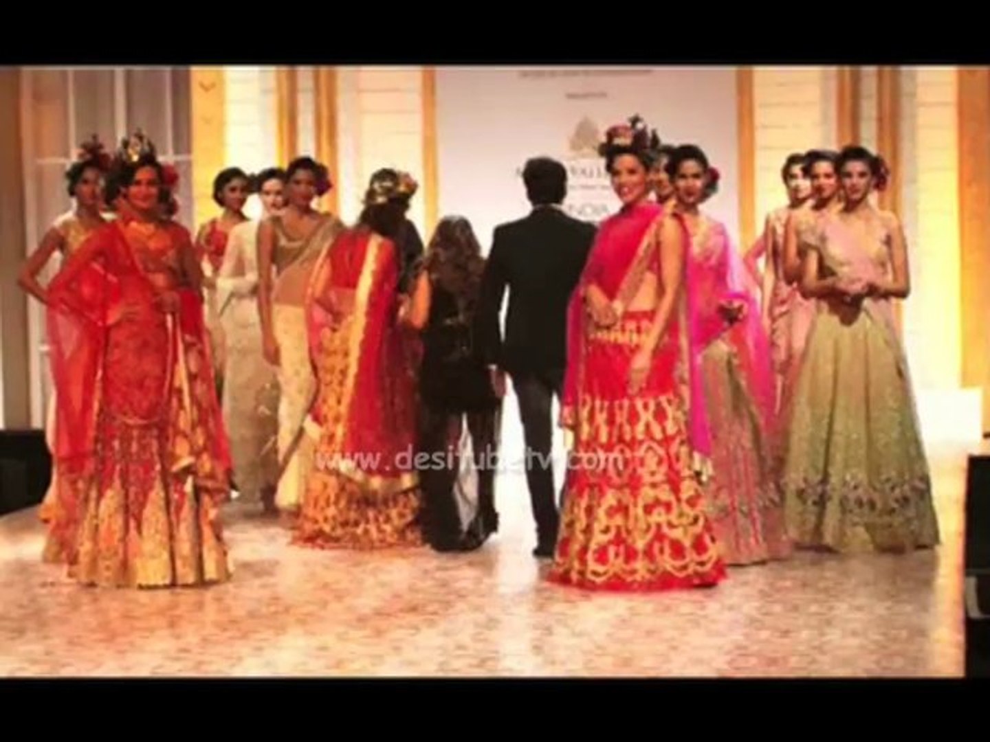 ⁣Wonderful event with gorgeous celebrities at Amby Velly India Bridal Fashion Week