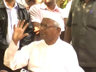 Anna Hazare Support to Arvind Kejriwal 's Work In Delhi