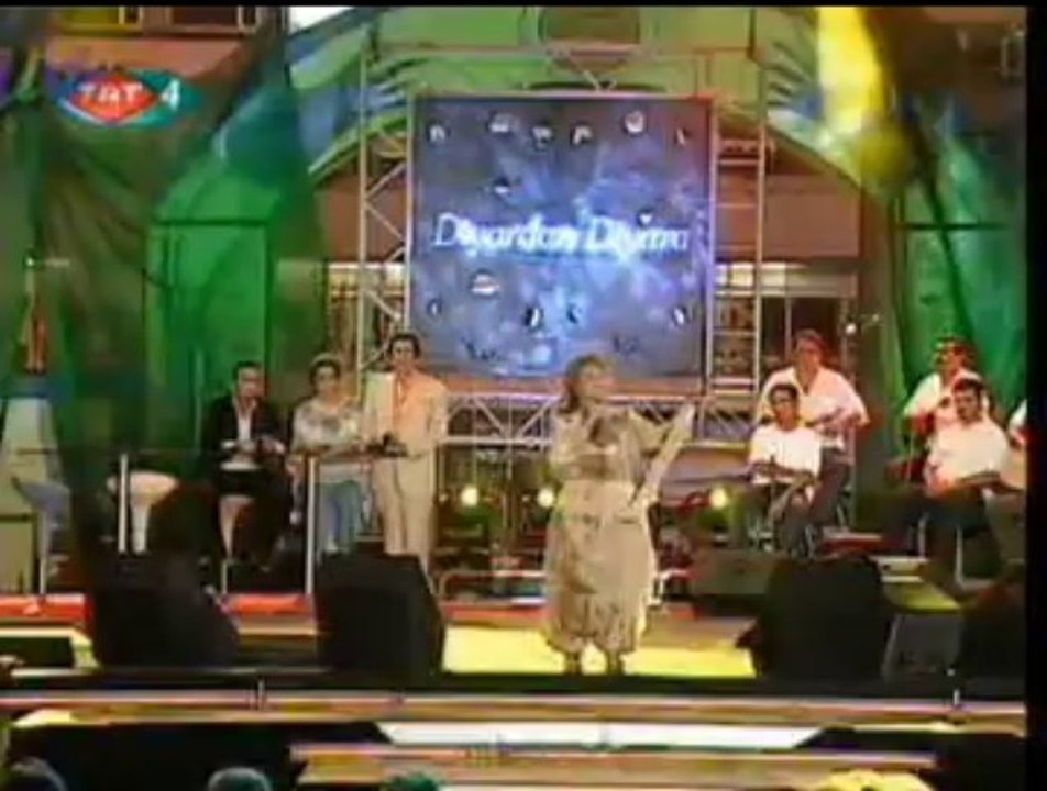 Bedia AKARTÜRK-Çekemedim Akça Kızın Göçünü-2