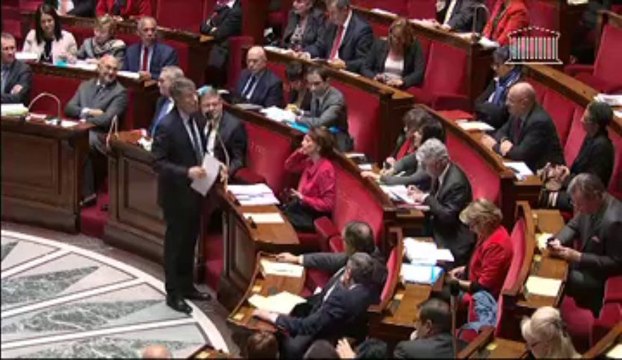 [ARCHIVE] Réforme des rythmes scolaires : réponse de Vincent Peillon au député Arnaud Robinet lors des questions au Gouvernement à l'Assemblée nationale, le 19 novembre 2013