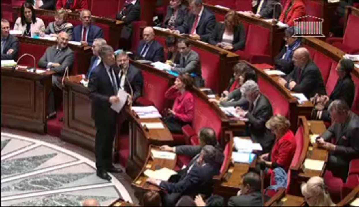 [ARCHIVE] Réforme des rythmes scolaires : réponse de Vincent Peillon au député Arnaud Robinet lors des questions au Gouvernement à l'Assemblée nationale, le 19 novembre 2013