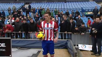 El argentino Sosa, presentado como nuevo jugador del Atlético