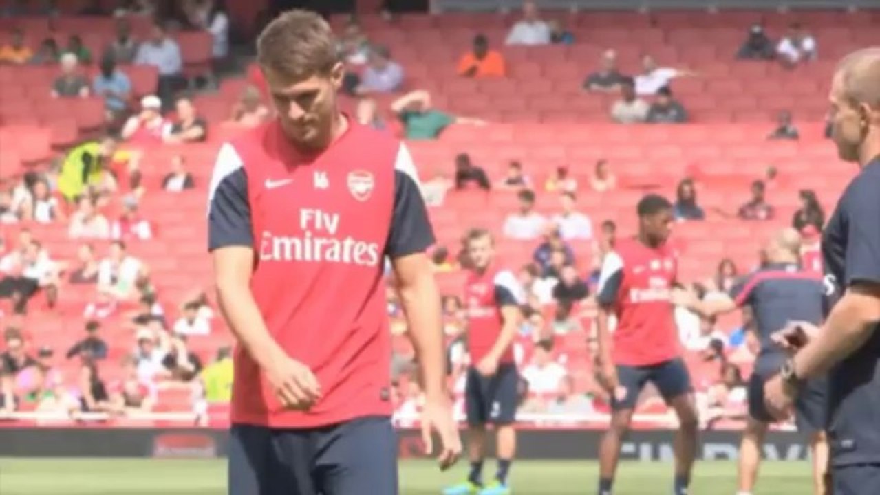 Wenger: 'Noch niemanden kontaktiert'