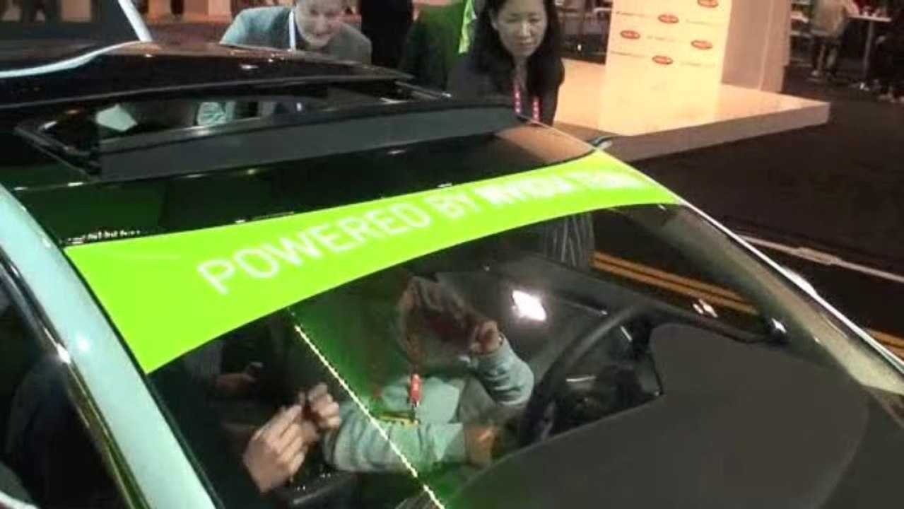 2012ces-TeslaModelSNvidiaBooth13CESJan11989