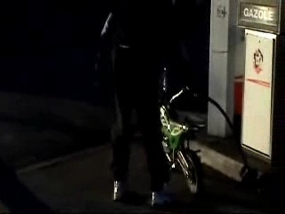 a la pompe en pocket bike