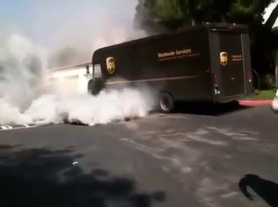 UPS en mode écolo - son camion est mort!