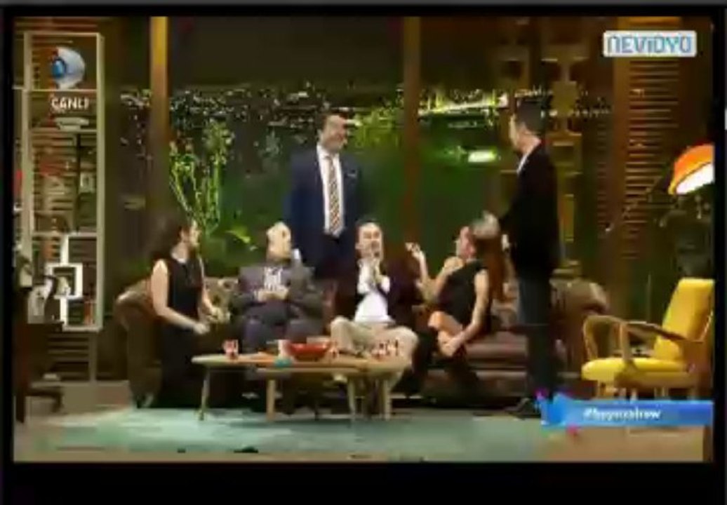 Canlı Yayında Şaşırıp Kaldılar