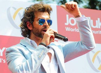 Hrithik first public Appearance after DIVORCE