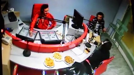 יוסי עדן מברך את אלירז