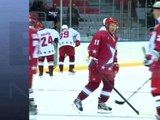 Vladimir Poutine affronte des stars du hockey à Sotchi - 04/01