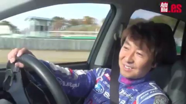 Subaru Levorg 2014 en circuito