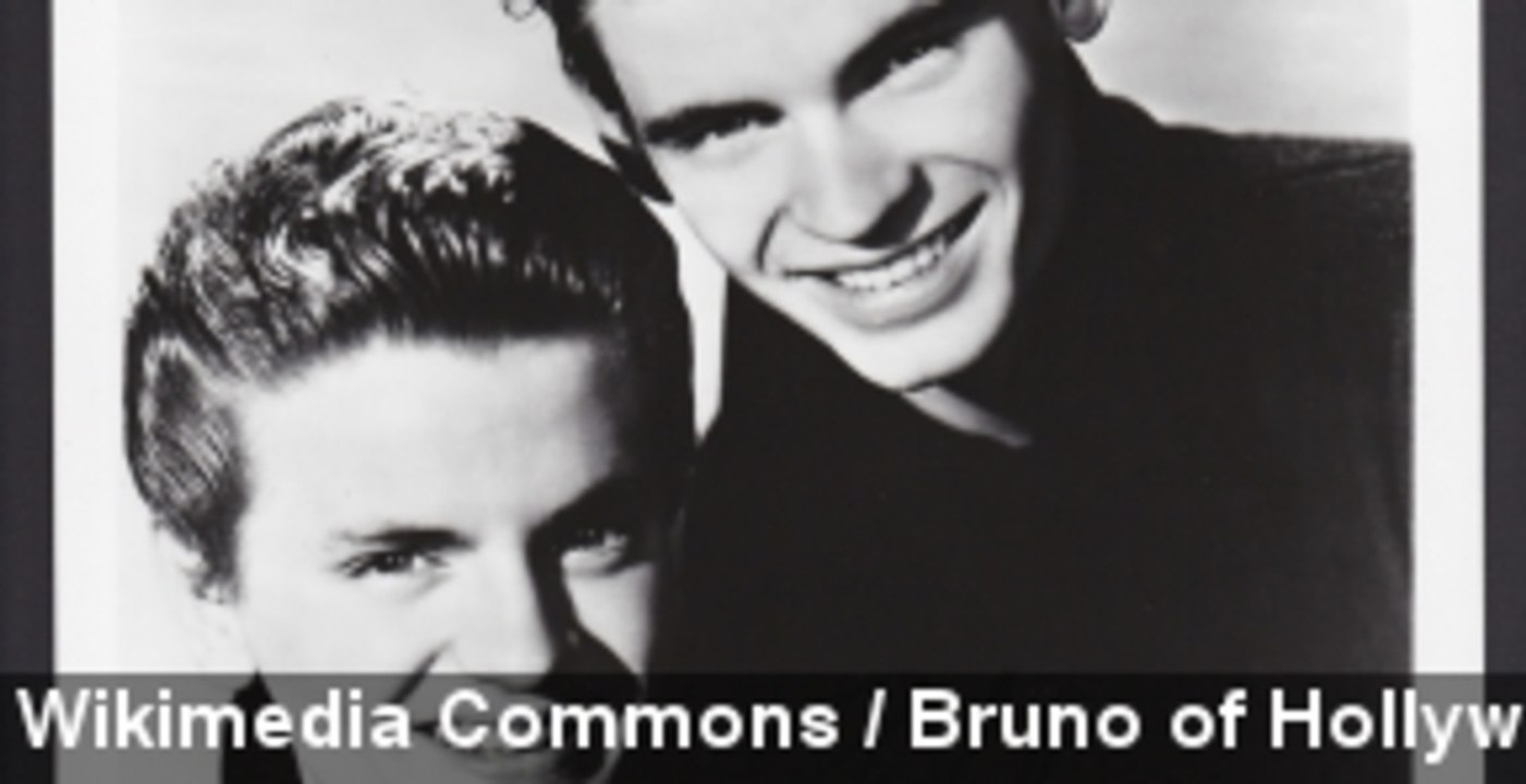 Phil Everly Of The Everly Brothers Dead At 74